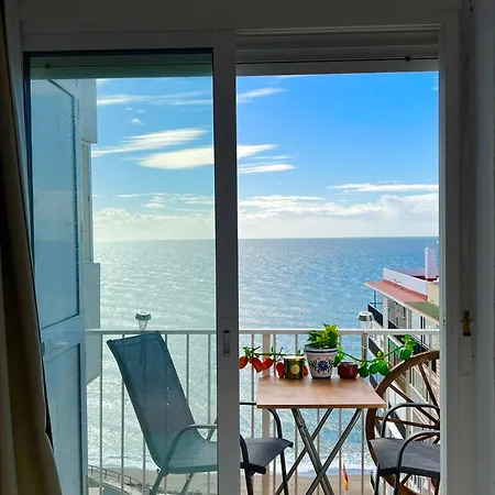 Apartment Aamazing ! On The With Pool Close To Everything *