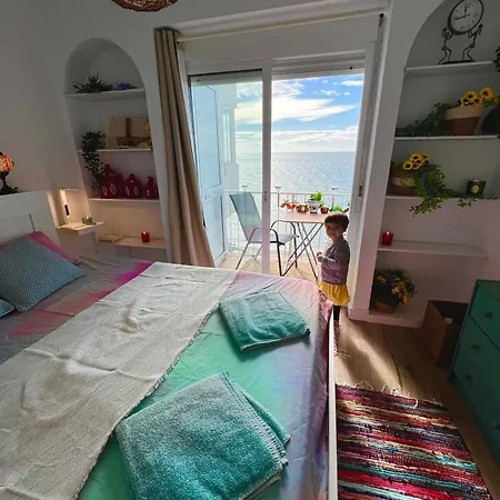 Apartment Aamazing ! On The With Pool Close To Everything